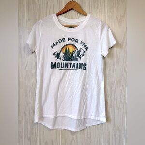 Made For The Mountains Basic T shirt Size M LNC